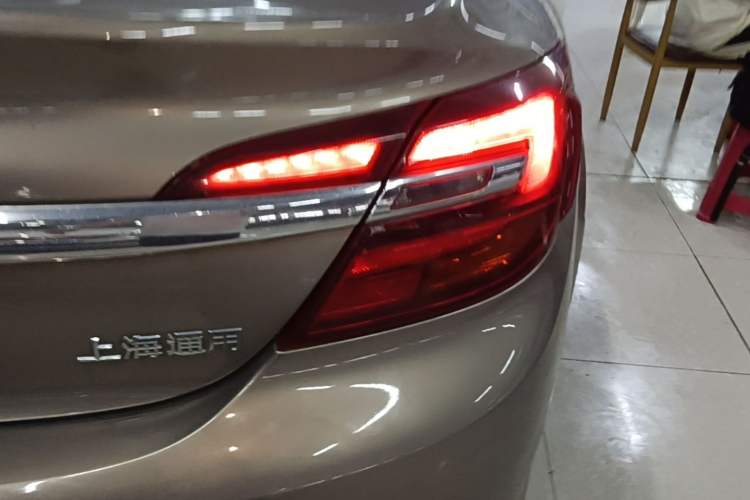 Used Buick Regal 2015 1.6T Elite Tech Model Right Rear Taillight