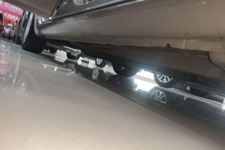 Used Buick Regal 2015 1.6T Elite Tech Model Right Side Sill