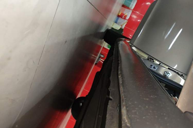 Used Buick Regal 2015 1.6T Elite Tech Model Right Side Sill
