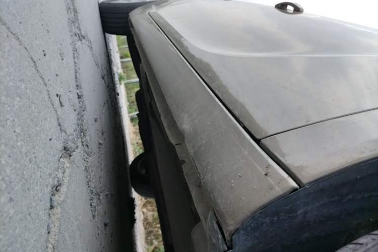 Used Buick Regal 2015 1.6T Leading Technology Model Right Side Sill