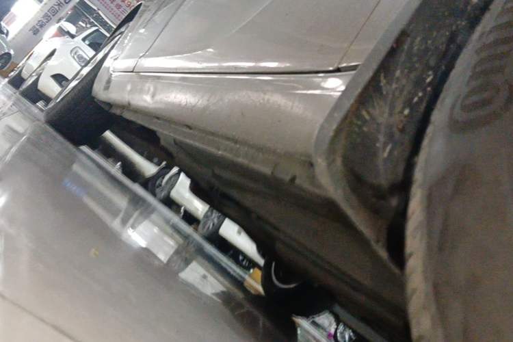 Used Buick Regal 2015 1.6T Elite Tech Model Right Side Sill
