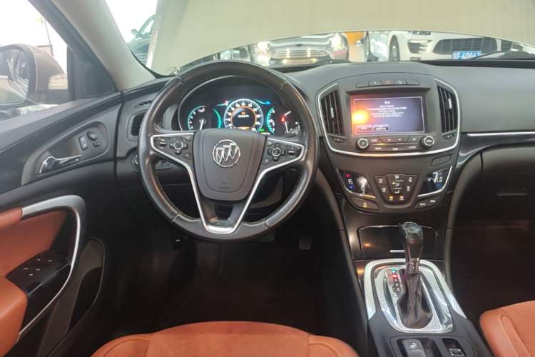 Used Buick Regal 2015 1.6T Elite Tech Model Steering Wheel