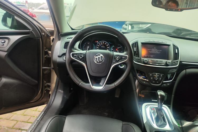 Used Buick Regal 2015 1.6T Elite Tech Model Steering Wheel