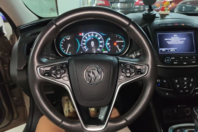 Used Buick Regal 2015 1.6T Elite Tech Model Steering Wheel