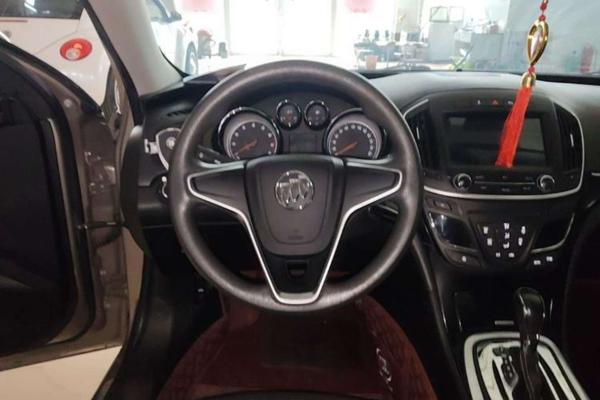 Used Buick Regal 2015 1.6T Leading Technology Model Steering Wheel