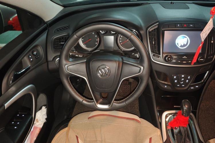 Used Buick Regal 2015 1.6T Leading Technology Model Steering Wheel