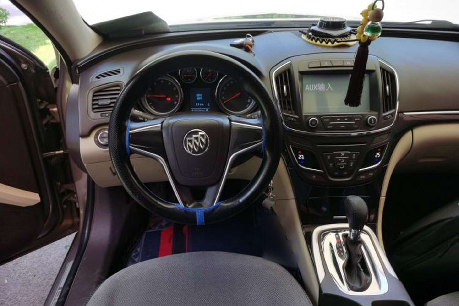 Used Buick Regal 2015 2.0L Leading Fashion Edition Steering Wheel