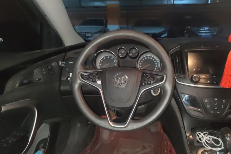 Used Buick Regal 2015 1.6T Leading Technology Model Steering Wheel