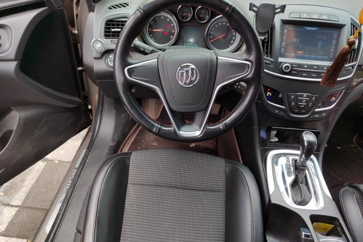 Used Buick Regal 2015 1.6T Leading Technology Model Steering Wheel