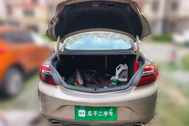 Used Buick Regal 2015 2.0L Leading Fashion Edition Trunk