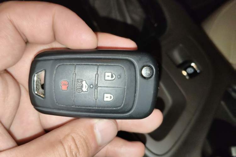 Used Buick Regal 2015 2.0L Elite Fashion Edition Vehicle Key