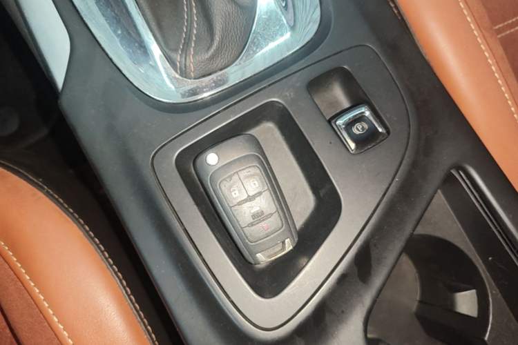 Used Buick Regal 2015 1.6T Elite Tech Model Vehicle Key