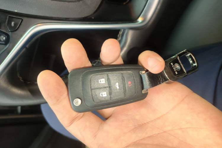 Used Buick Regal 2015 1.6T Elite Tech Model Vehicle Key