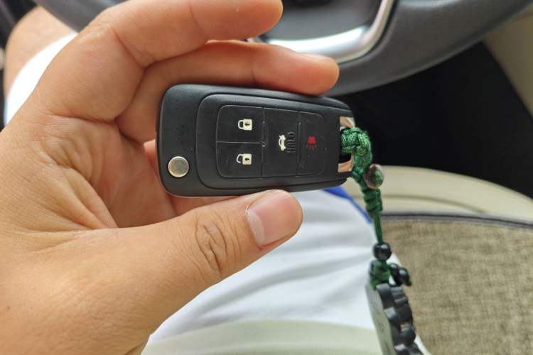 Used Buick Regal 2015 2.0L Elite Fashion Edition Vehicle Key