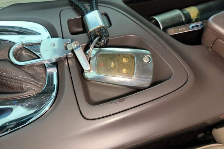 Used Buick Regal 2015 2.0L Elite Fashion Edition Vehicle Key