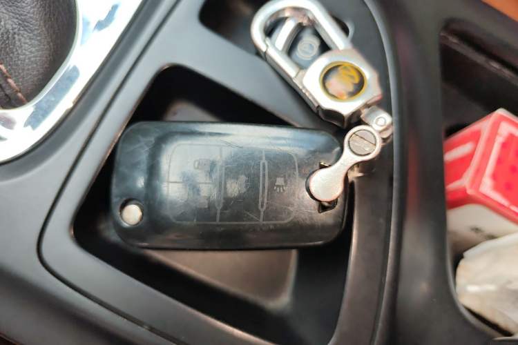 Used Buick Regal 2015 1.6T Elite Tech Model Vehicle Key