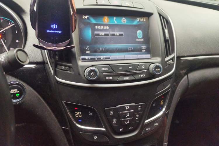 Used Buick Regal 2015 1.6T Elite Tech Model Audio And AC Panel