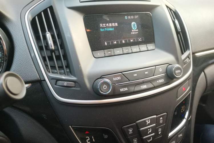 Used Buick Regal 2015 1.6T Fashion Tech Model Audio And AC Panel