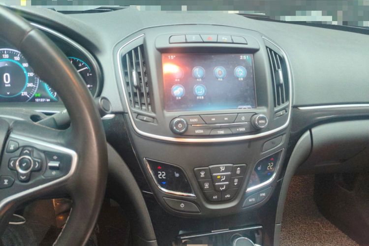 Used Buick Regal 2015 1.6T Elite Tech Model Audio And AC Panel