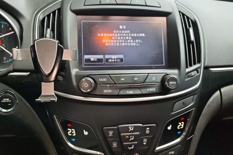 Used Buick Regal 2015 1.6T Elite Tech Model Audio And AC Panel