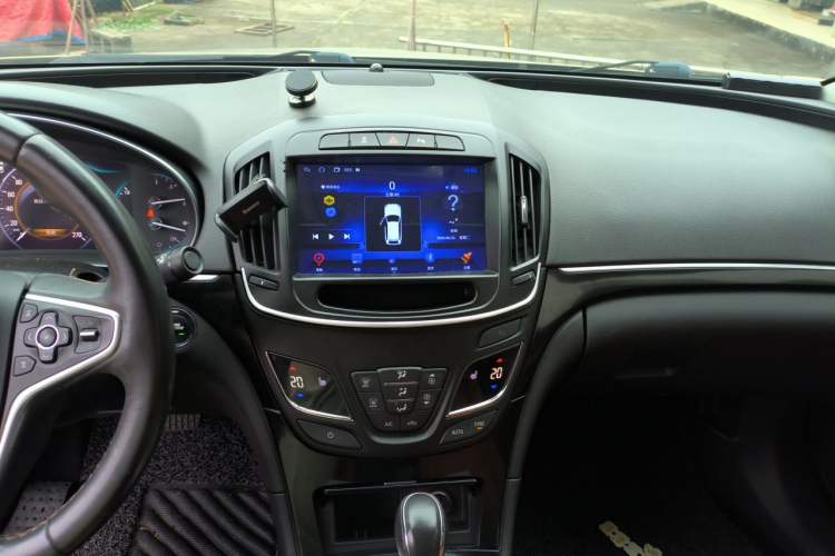 Used Buick Regal 2015 1.6T Elite Tech Model Audio And AC Panel
