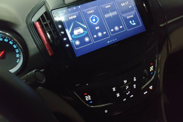 Used Buick Regal 2015 2.0L Leading Fashion Edition Audio And AC Panel