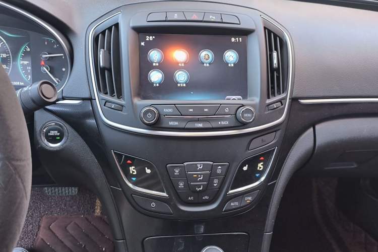 Used Buick Regal 2015 1.6T Elite Tech Model Audio And AC Panel