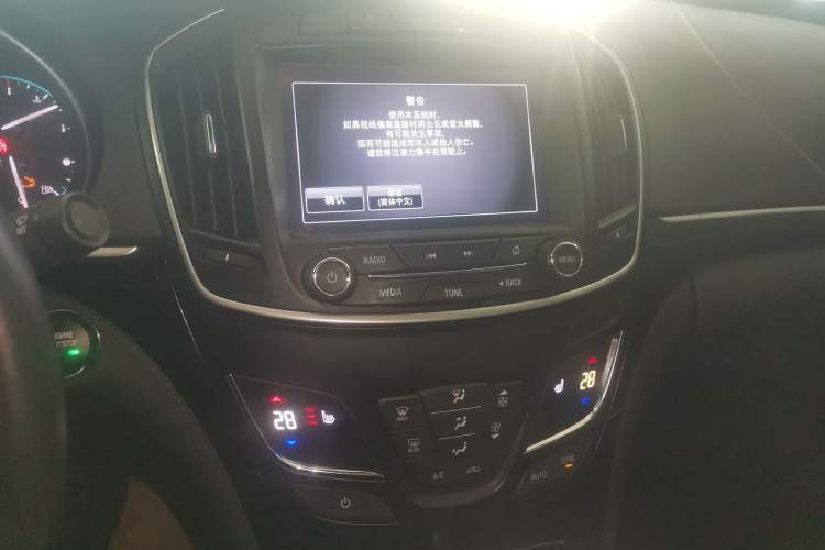 Used Buick Regal 2015 1.6T Elite Tech Model Audio And AC Panel