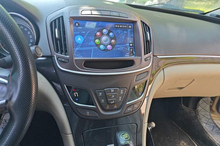 Used Buick Regal 2015 2.0L Leading Fashion Edition Audio And AC Panel
