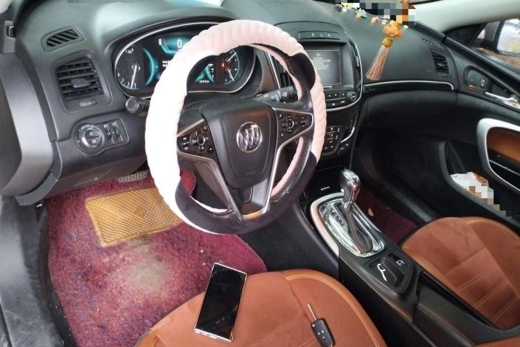 Used Buick Regal 2015 1.6T Elite Tech Model Center Console