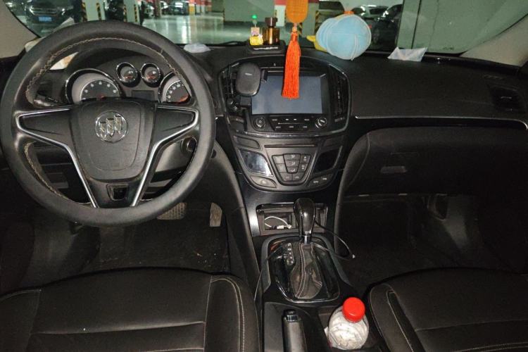 Used Buick Regal 2015 1.6T Leading Technology Model Center Console