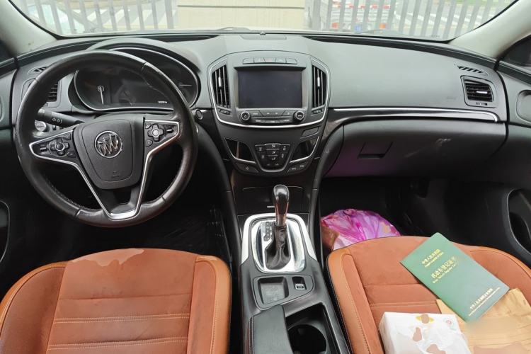 Used Buick Regal 2015 1.6T Elite Tech Model Center Console