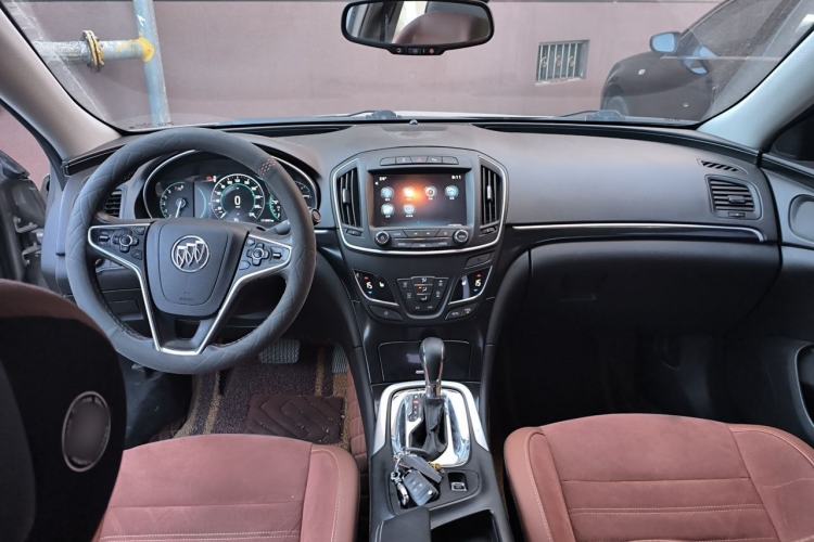 Used Buick Regal 2015 1.6T Elite Tech Model Center Console