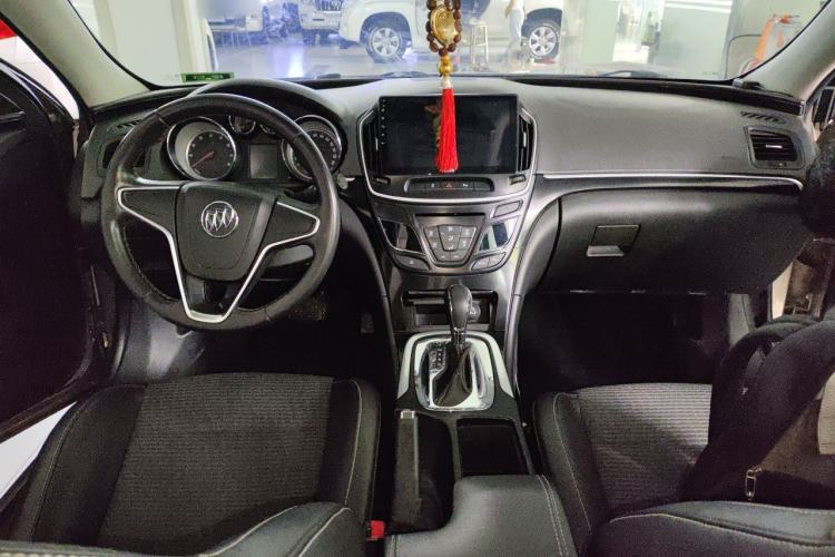 Used Buick Regal 2015 1.6T Leading Technology Model Center Console