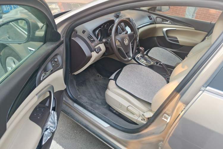Used Buick Regal 2015 2.0L Leading Fashion Edition Driver Seat