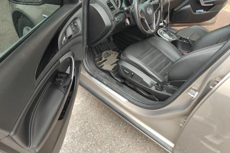 Used Buick Regal 2015 1.6T Fashion Tech Model Driver Seat