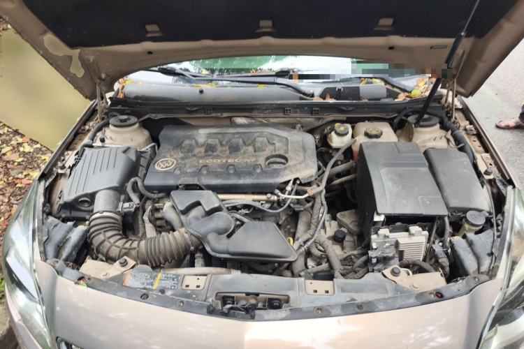 Used Buick Regal 2015 2.0L Leading Fashion Edition Engine Bay