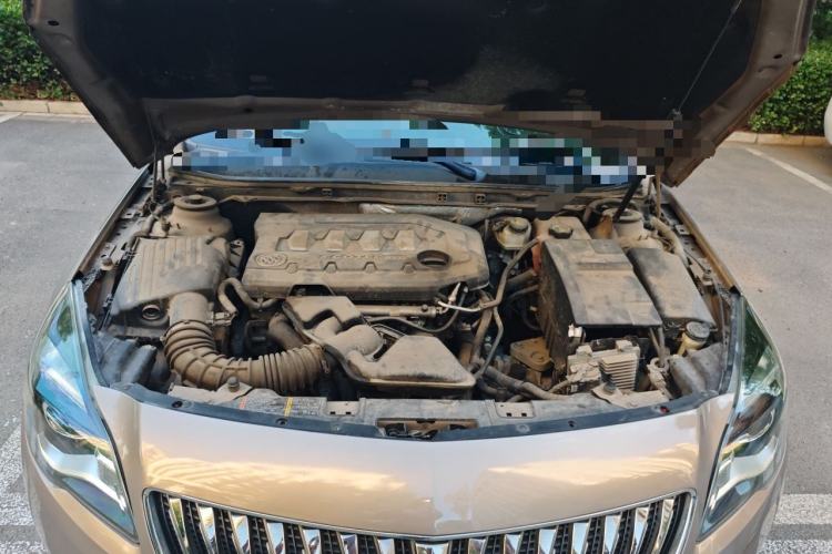 Used Buick Regal 2015 2.0L Leading Fashion Edition Engine Bay