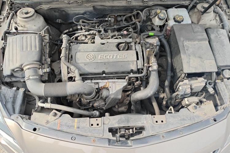 Used Buick Regal 2015 1.6T Elite Tech Model Engine Bay