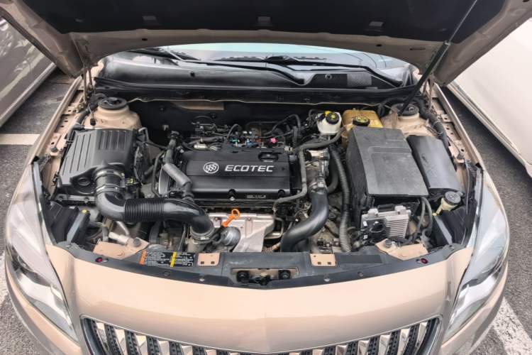 Used Buick Regal 2015 1.6T Elite Tech Model Engine Bay