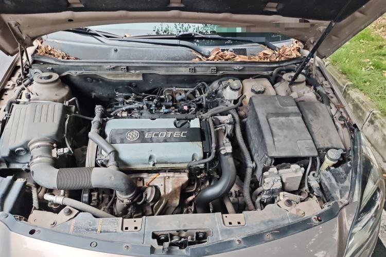 Used Buick Regal 2015 1.6T Elite Tech Model Engine Bay
