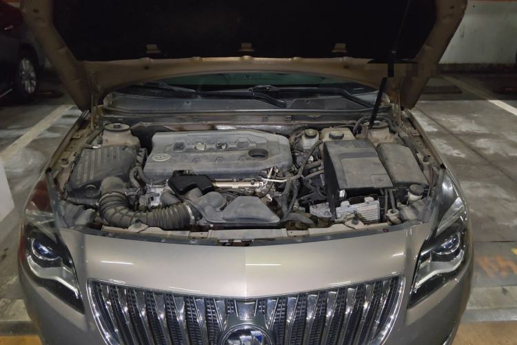 Used Buick Regal 2015 2.0L Leading Fashion Edition Engine Bay