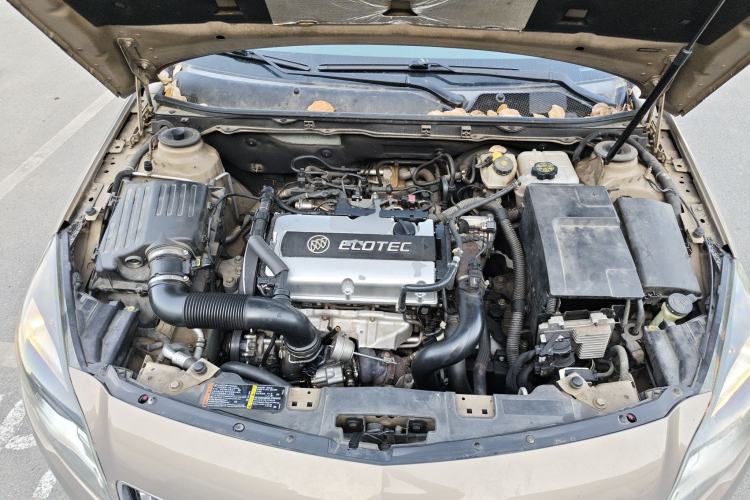 Used Buick Regal 2015 1.6T Leading Technology Model Engine Bay
