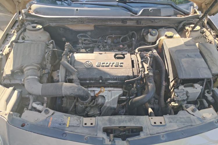 Used Buick Regal 2015 1.6T Leading Technology Model Engine Bay