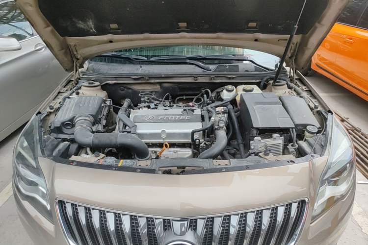 Used Buick Regal 2015 1.6T Leading Technology Model Engine Bay