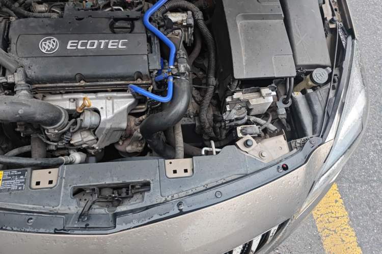Used Buick Regal 2015 1.6T Leading Technology Model Engine Bay Left