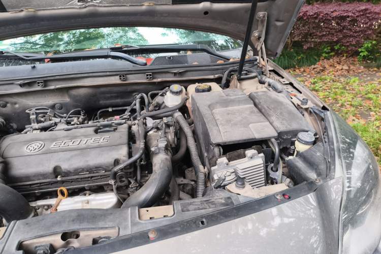 Used Buick Regal 2015 1.6T Leading Technology Model Engine Bay Left
