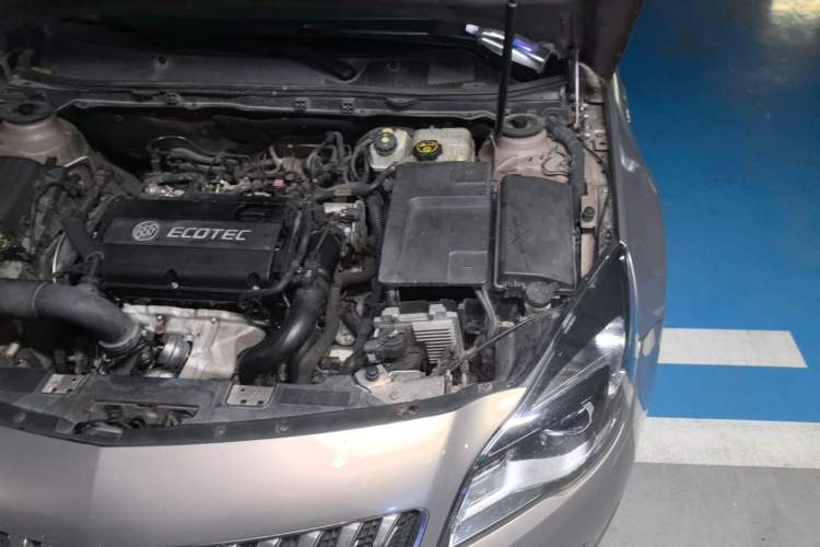 Used Buick Regal 2015 1.6T Leading Technology Model Engine Bay Left