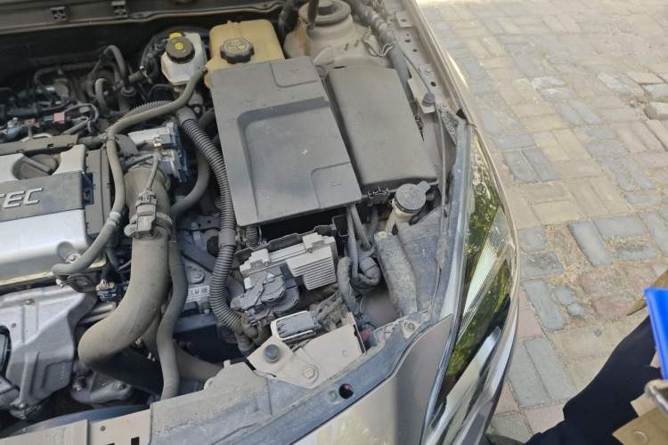 Used Buick Regal 2015 1.6T Leading Technology Model Engine Bay Left