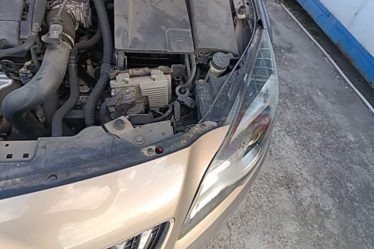 Used Buick Regal 2015 1.6T Leading Technology Model Engine Bay Left